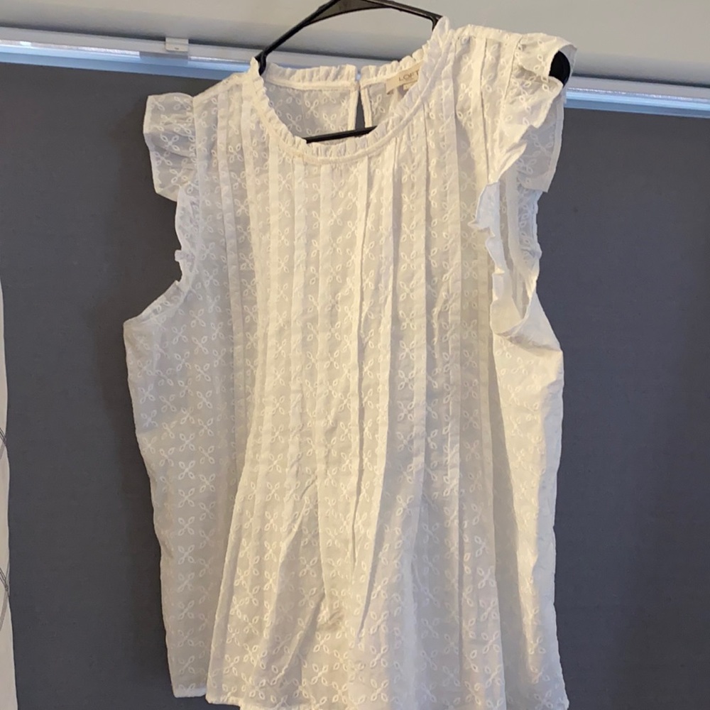 Cute white top